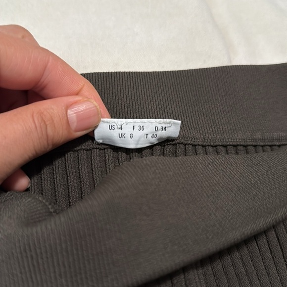 Akris Punto Skirt 
Stretch Viscose Midi Pencil... - Picture 5 of 9